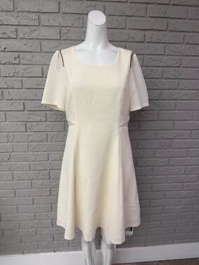 GELI Women’s Cream Textured Square Neckline Rhinestone Trim Dress Size 6
